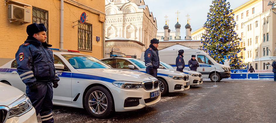 BMW X7, электрокары, Mercedes-AMG, пикапы. На чем ездит ГИБДД