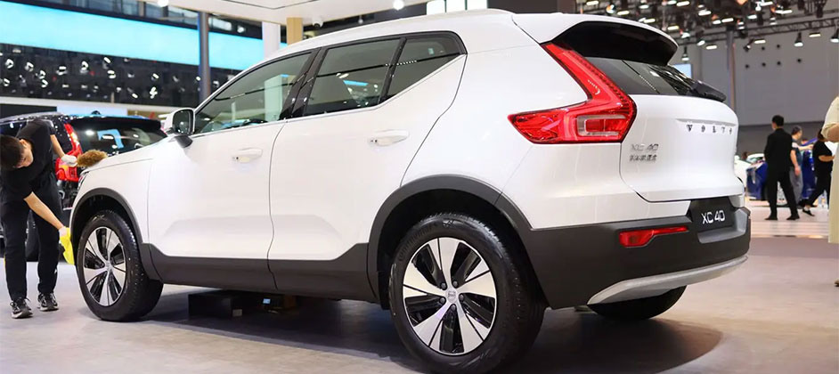 Безопасность под вопросом: Volvo отзывает сотни тысяч машин из-за сбоя камеры