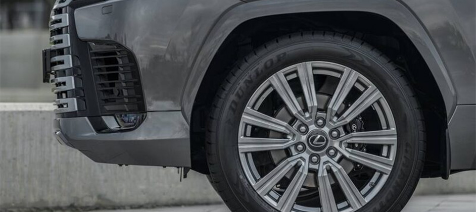 Дорого: в России продают практически новый Lexus LX 2015 года выпуска