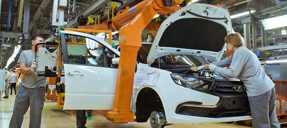 АвтоВАЗ приостановил производство второй раз за неделю