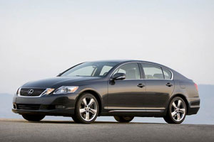 Немцев радует автомобиль Lexus