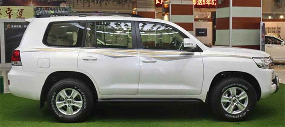 Внедорожник Toyota Land Cruiser 300 нового поколения дебютировал на видео