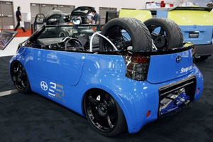 Scion iQ Pit Boss от ателье Cartel на SEMA 2011