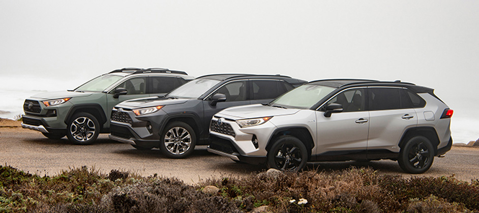 Озвучены цены и комплектации нового Toyota RAV4
