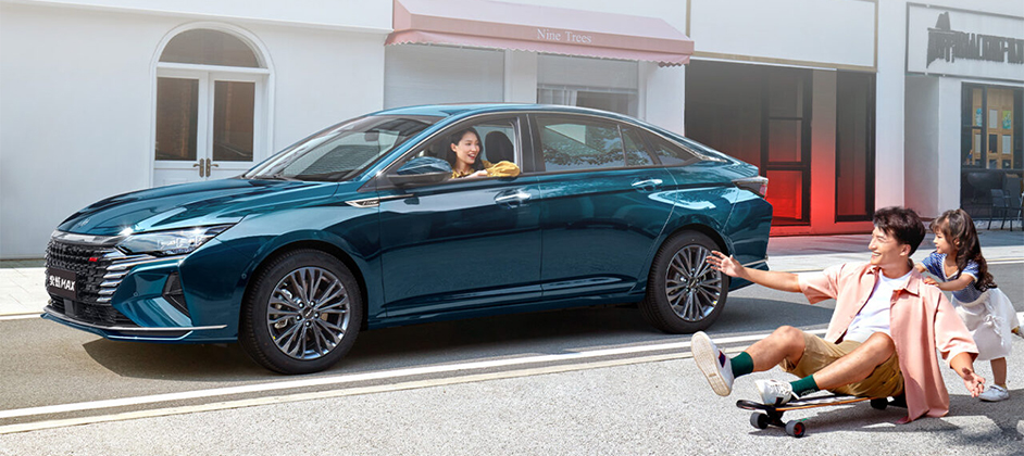 Объявлены цены на нового конкурента Toyota Camry от Dongfeng