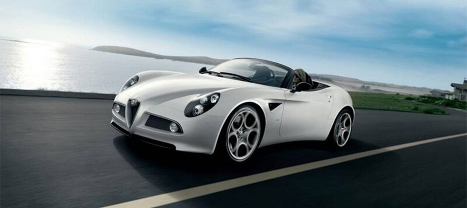 Почти 30 млн рублей: в РФ продают эксклюзивный Alfa Romeo 8C Competizione