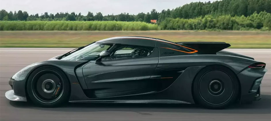 Гиперкар Koenigsegg стал самым быстрым серийным автомобилем на дистанции в полмили